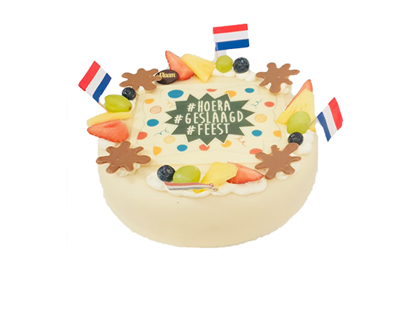 Geslaagd Marsepeintaart